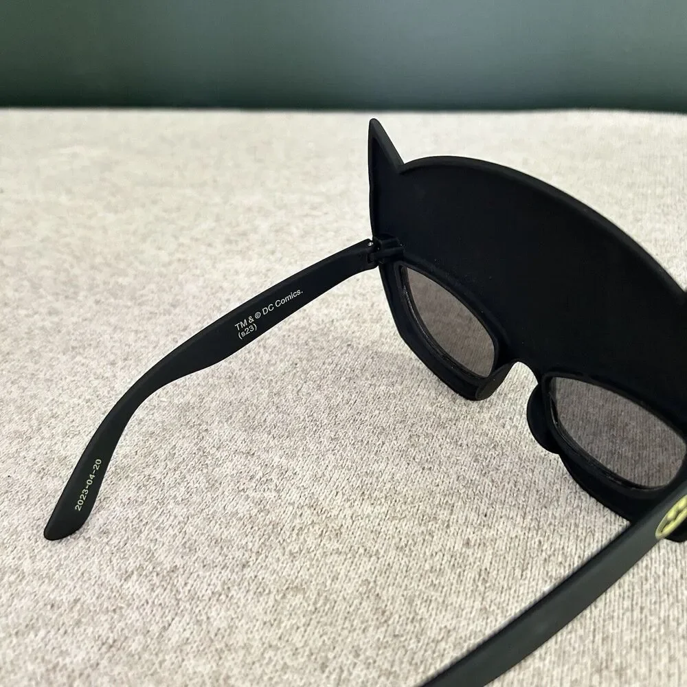 Batman Sunglasses Batman Mask 3D Bat Ears Kids Fun - Picture 5 of 5